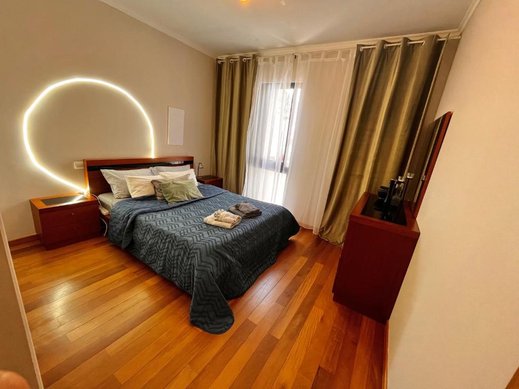 Bedroom with double bed
